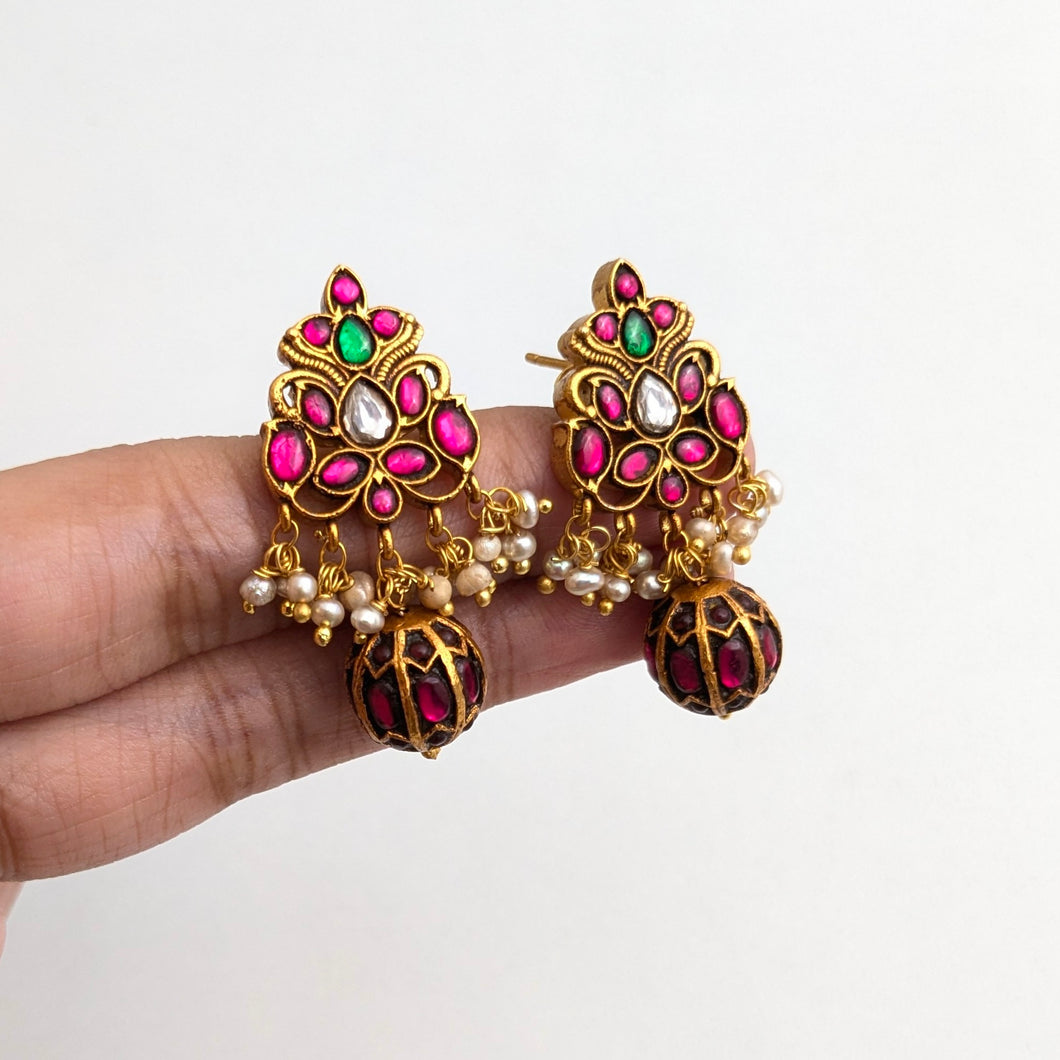 Traditional Kundan earrings with Kundan drop bead