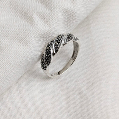 Twisted marcasite ring